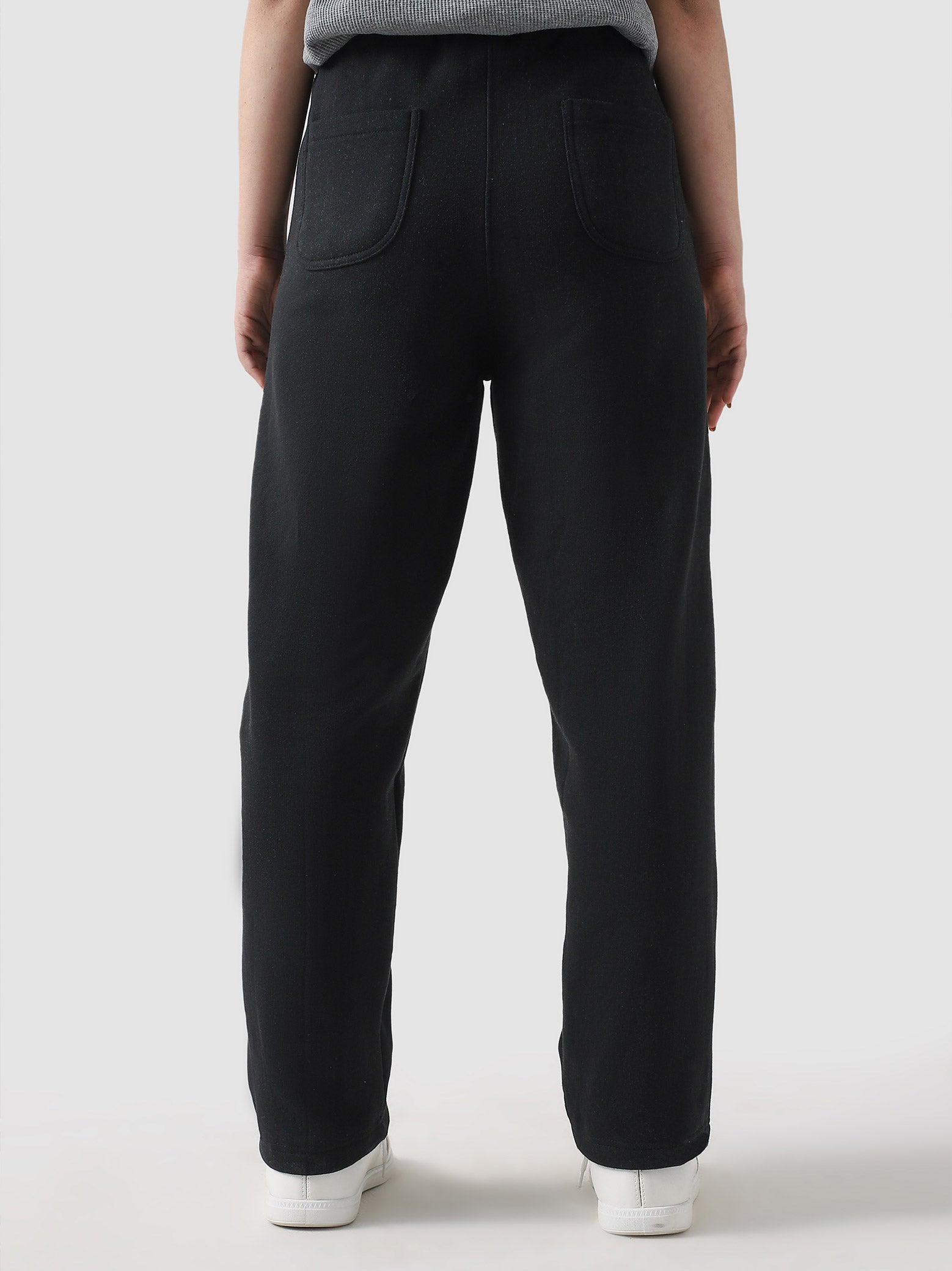 Black - Straight Fit Trouser