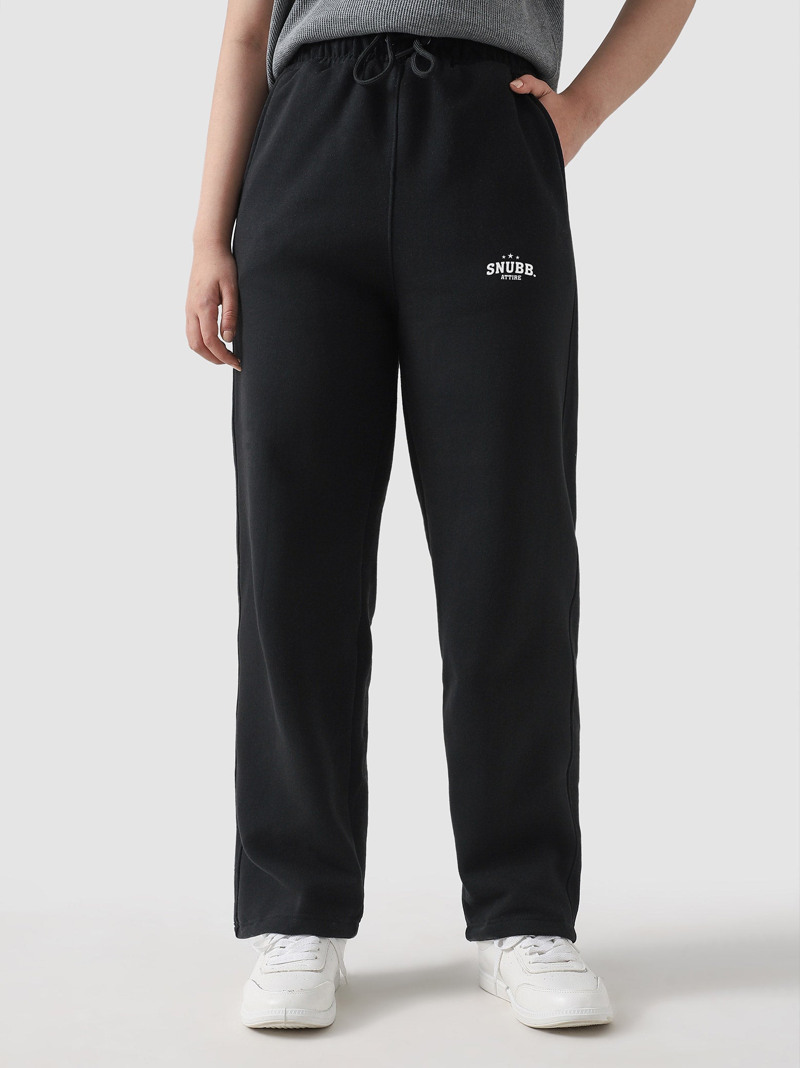 Black - Straight Fit Trouser