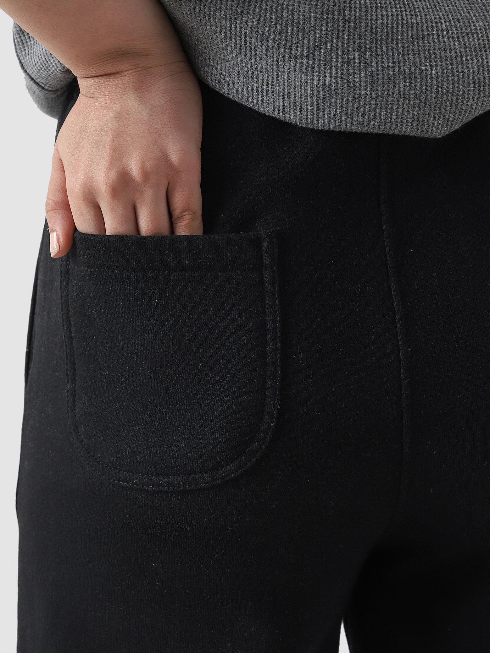 Black - Straight Fit Trouser